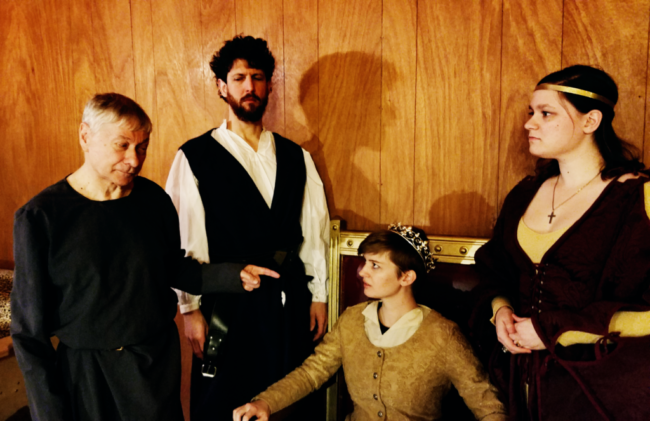 (L to R) Wayne De Cesar as John of Gaunt, Duke of Lancaster, Joshua Engel as Duke of York, Sarah Pfanz as King Richard II, and Claudia Bach as Queen Annabella