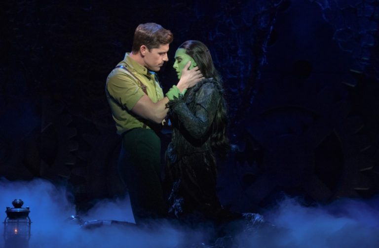 Jordan Litz as Fiyero and Lissa deGuzman as Elphaba in the National ...