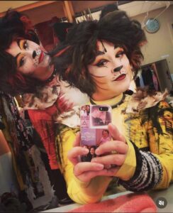 Darby McLaughlin (left) as Bombalurina and Erin McArthur (right) as Demeter in Cats in 2016