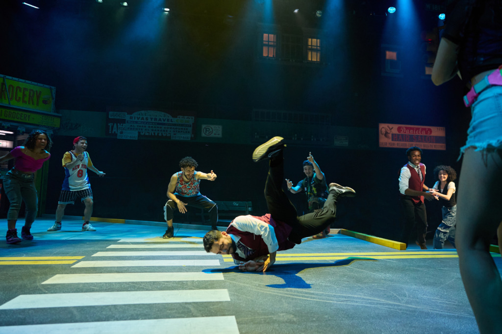 José J. Muñoz (center) and the cast of In The Heights at Signature Theatre 📷 DJ Corey Photography